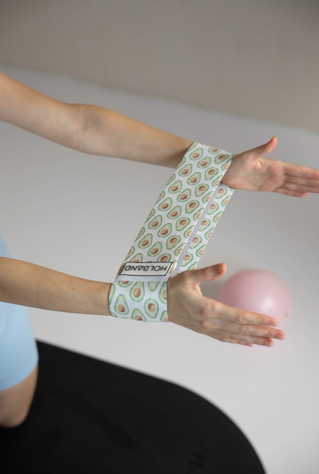 Тканинна фітнес-резинка «Avocado» (Medium)